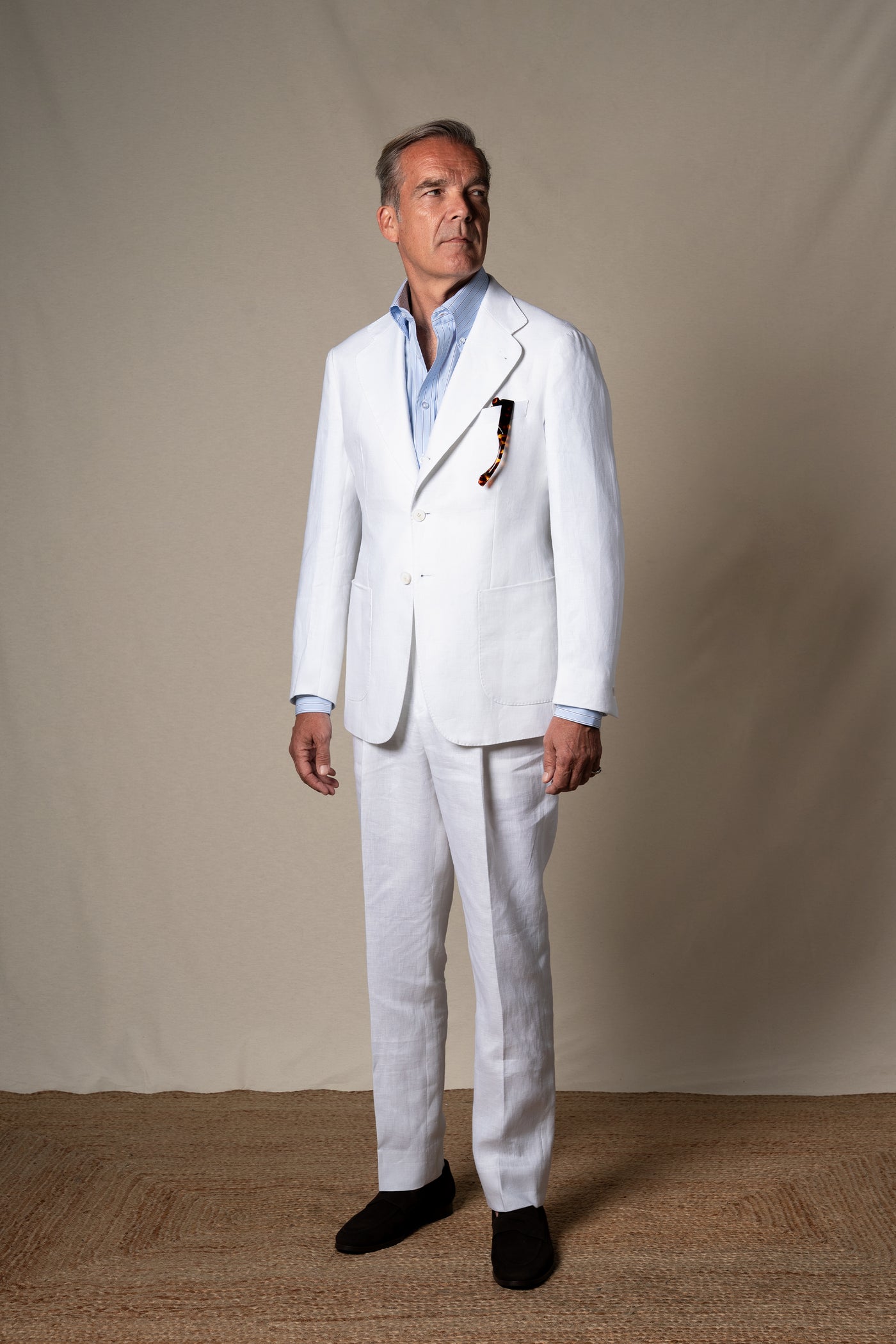 White Plain Linen Tailoring Jacket — look completo BUND, Costa Vice Spring Summer 26