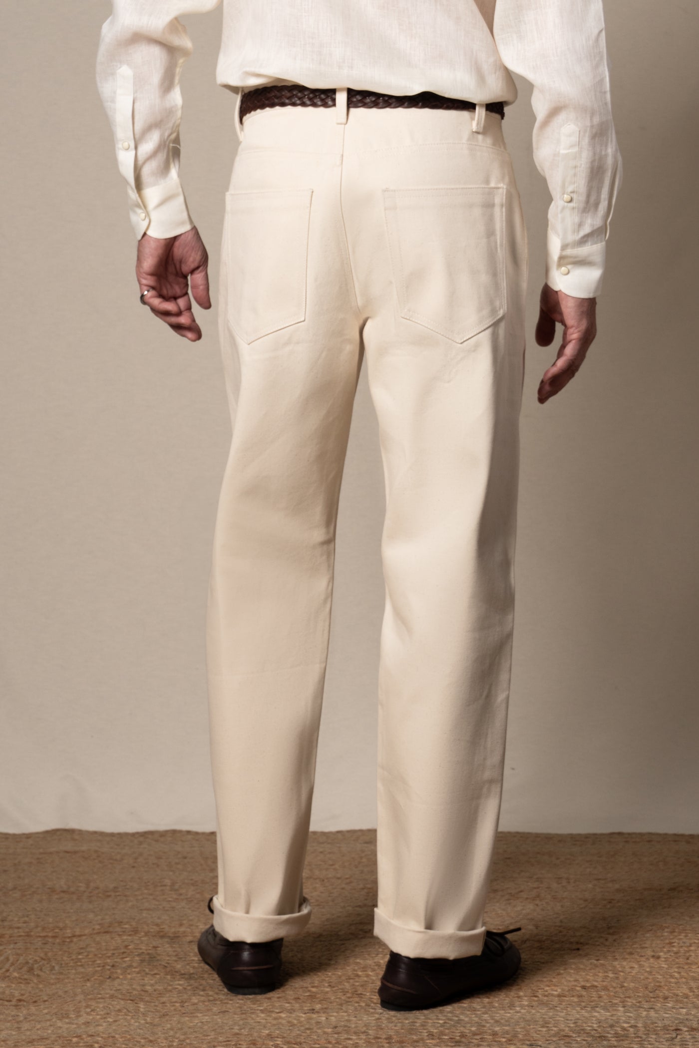 Beige Jeans — detalle del tejido, BUND Costa Vice SS26