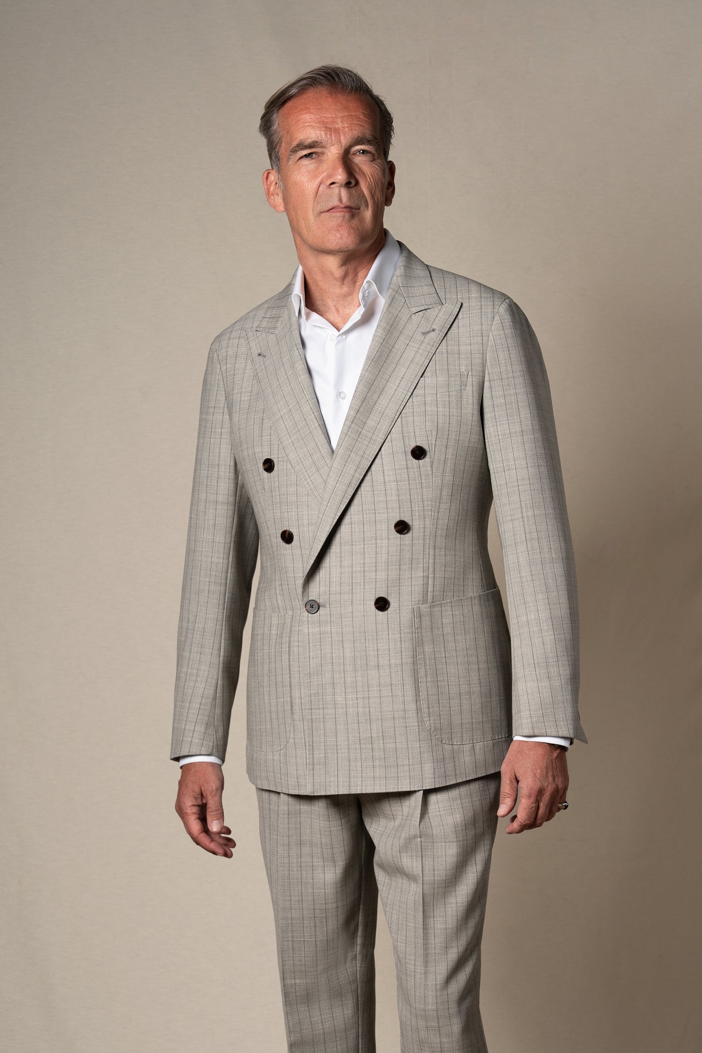 Light Grey Stripes Suit — detalle del tejido, BUND Costa Vice SS26