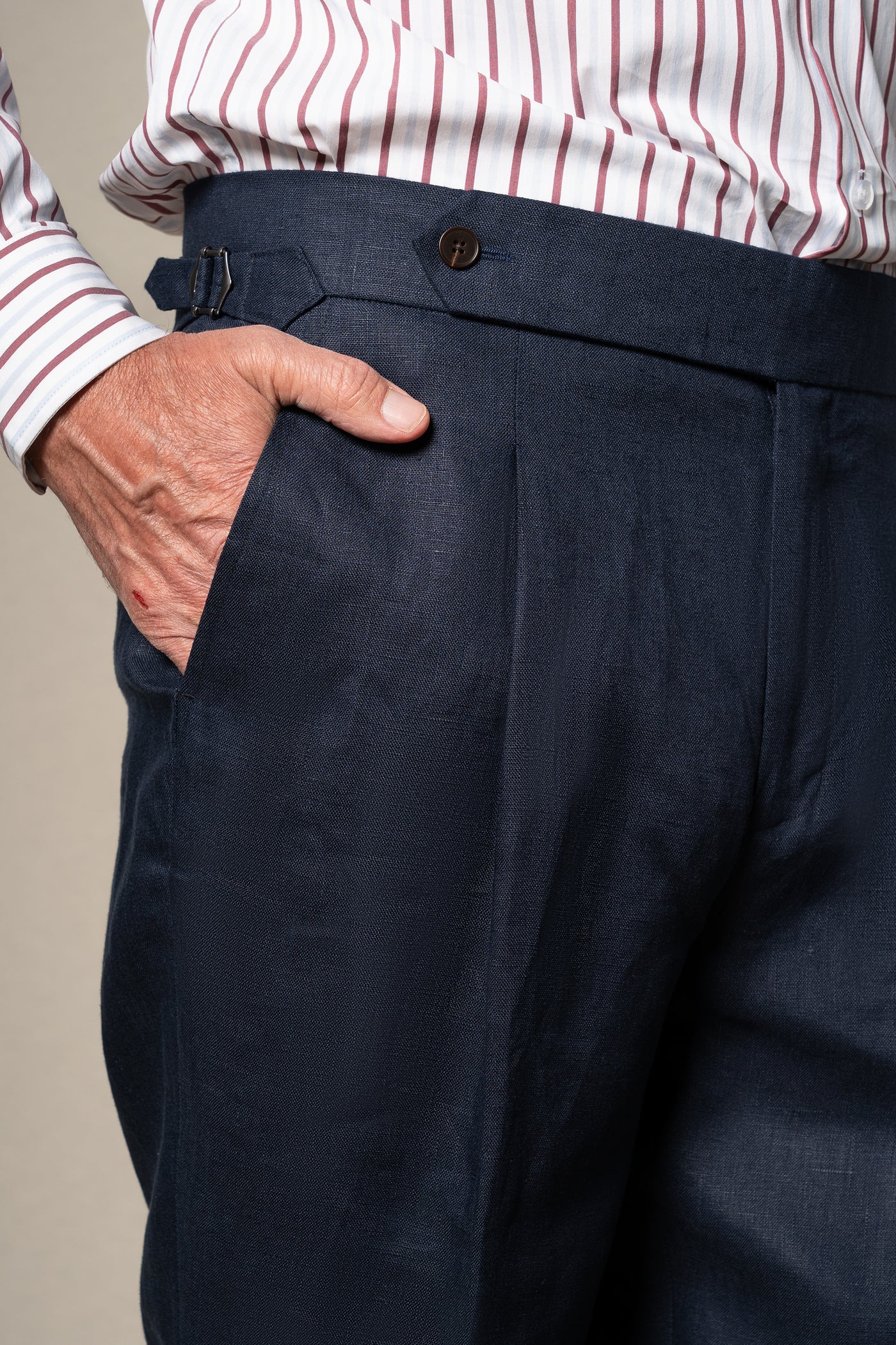 Dark Navy Plain Linen Tailoring Pants — detalle del tejido, BUND Costa Vice SS26