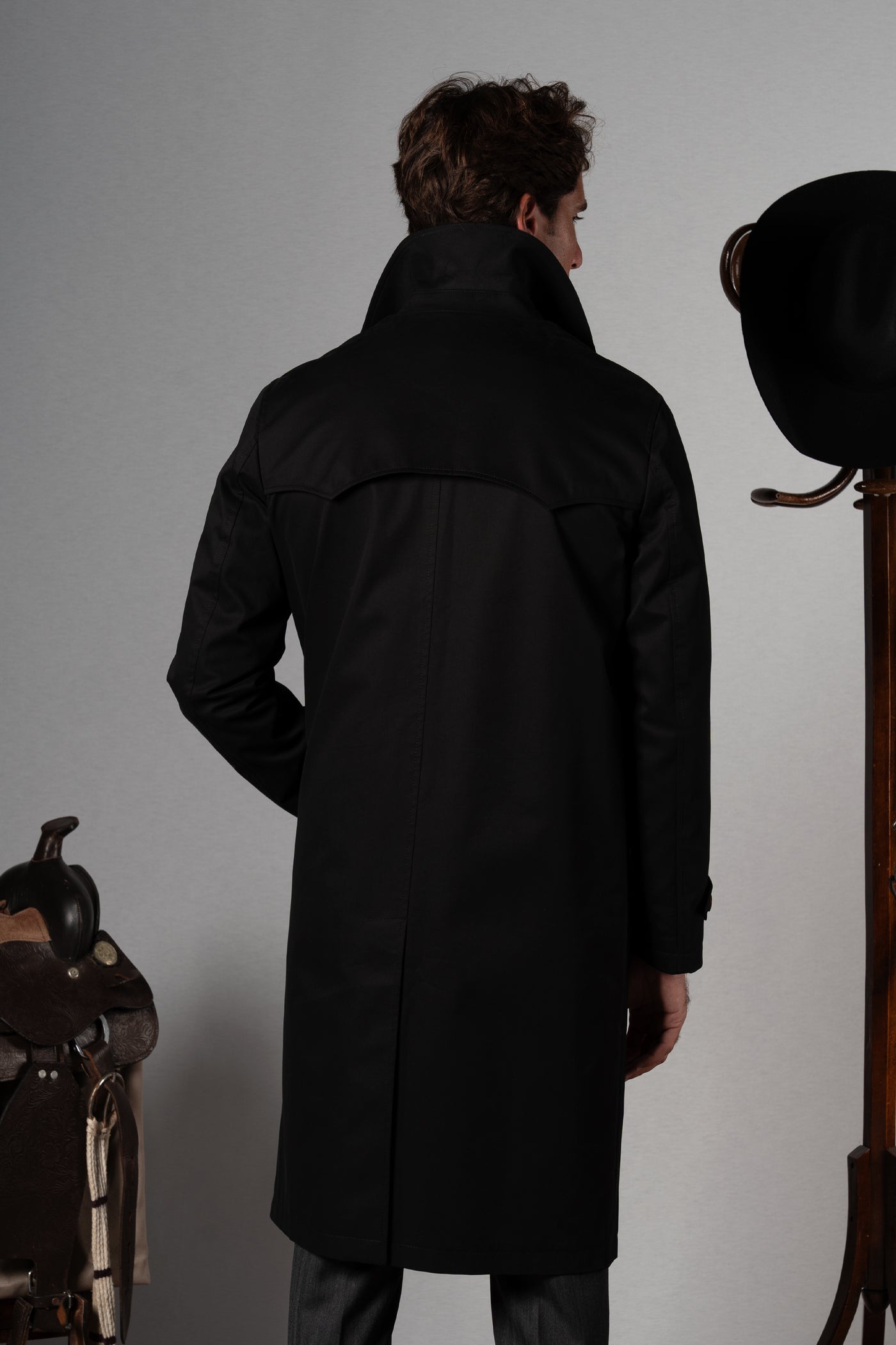 Black Western Rain Coat - Abrigo a medida BUND