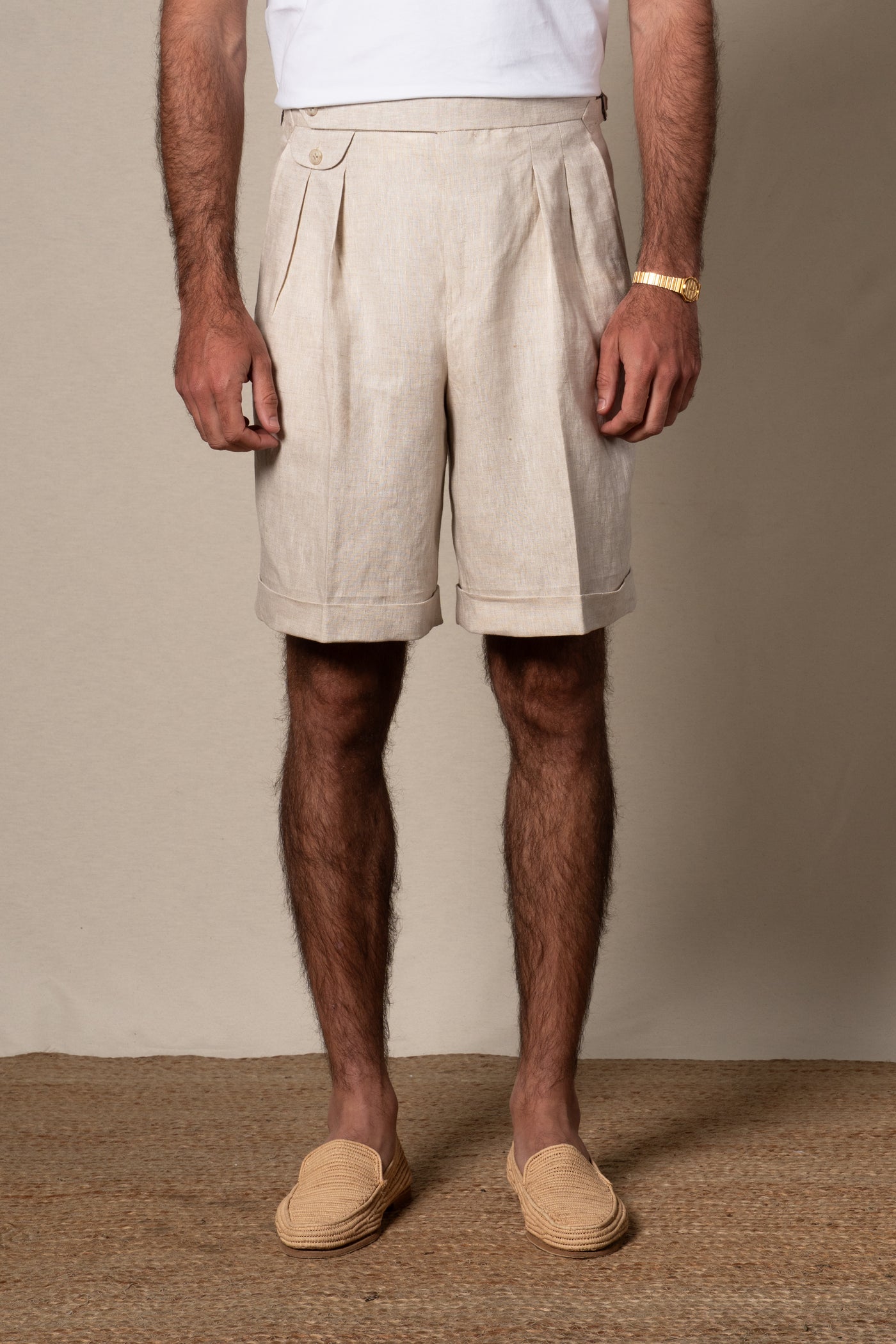 Beige Plain Linen Shorts — sastreria a medida BUND, lookbook Costa Vice Spring Summer 26