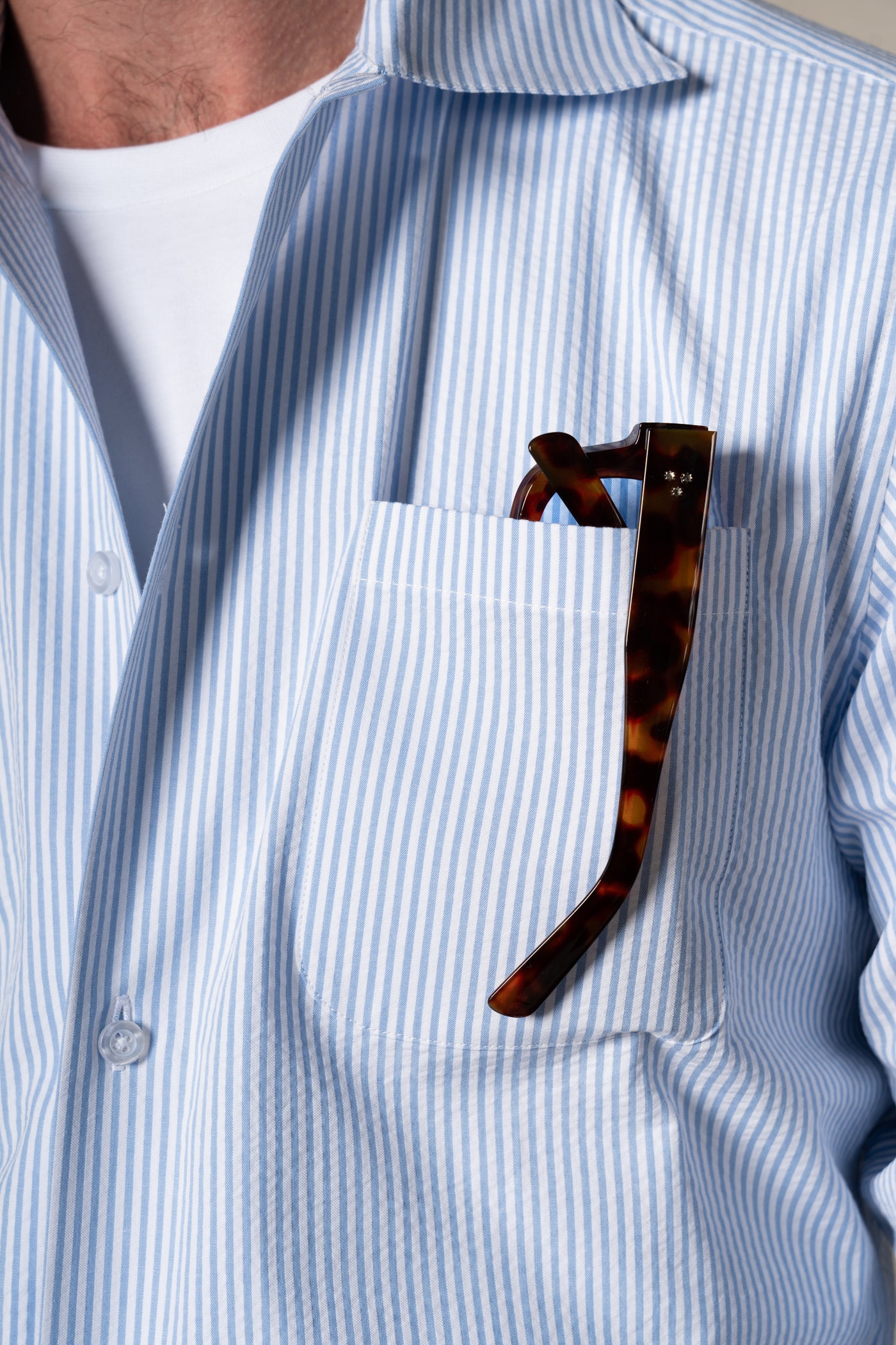 Navy Seersucker Stripes Overshirt — vista alternativa 5, BUND Costa Vice Spring Summer 26