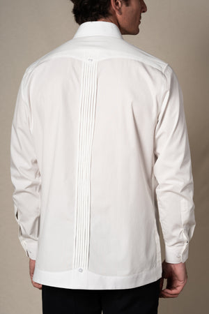 Off White Plain Cotton Guayabera Shirt — detalle del tejido, BUND Costa Vice SS26