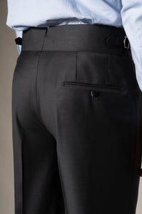 Off White Herringbone Tuxedo - Esmoquin a medida BUND