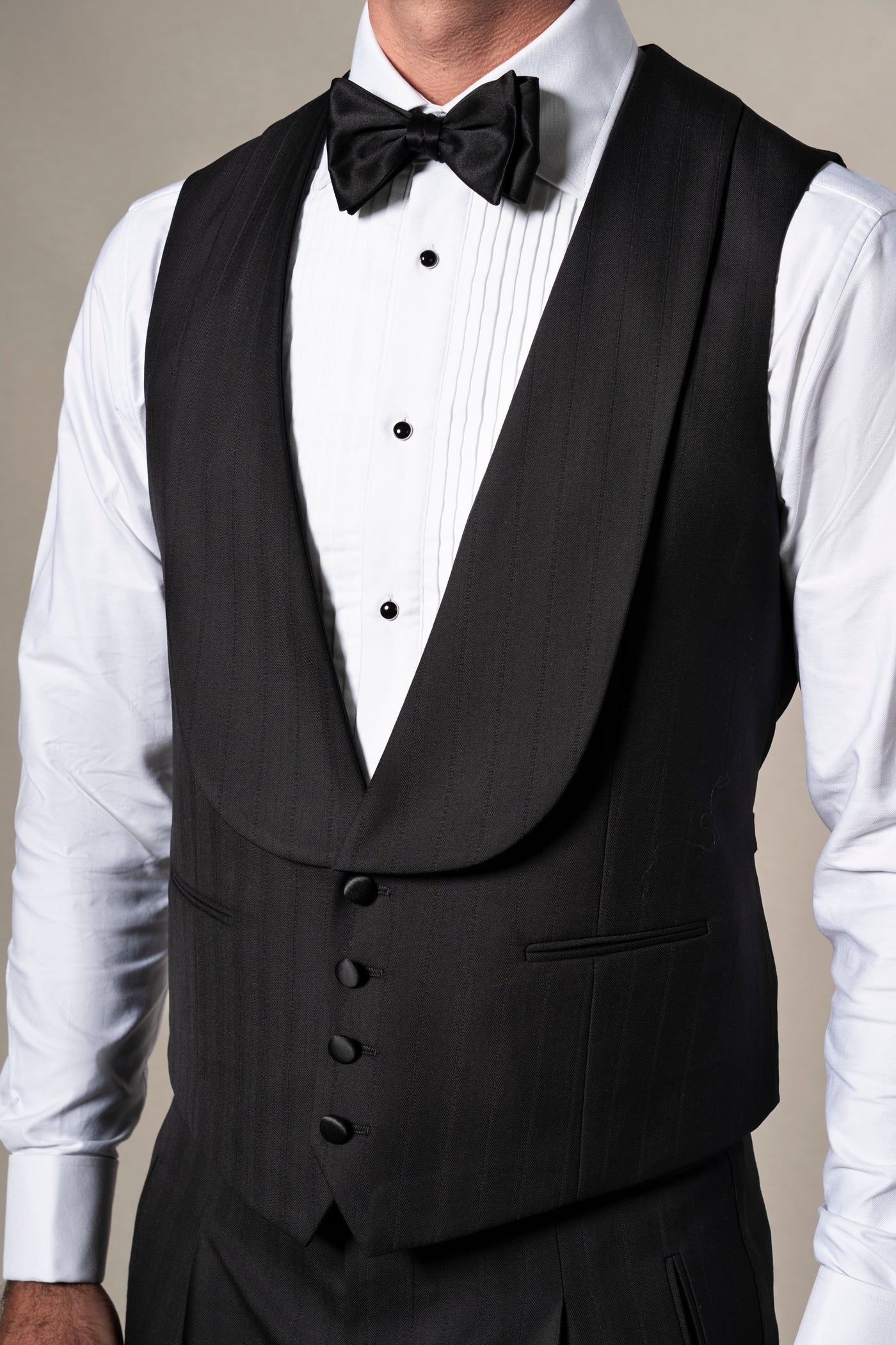 Black Herringbone 3 Pieces Tuxedo - Esmoquin a medida BUND