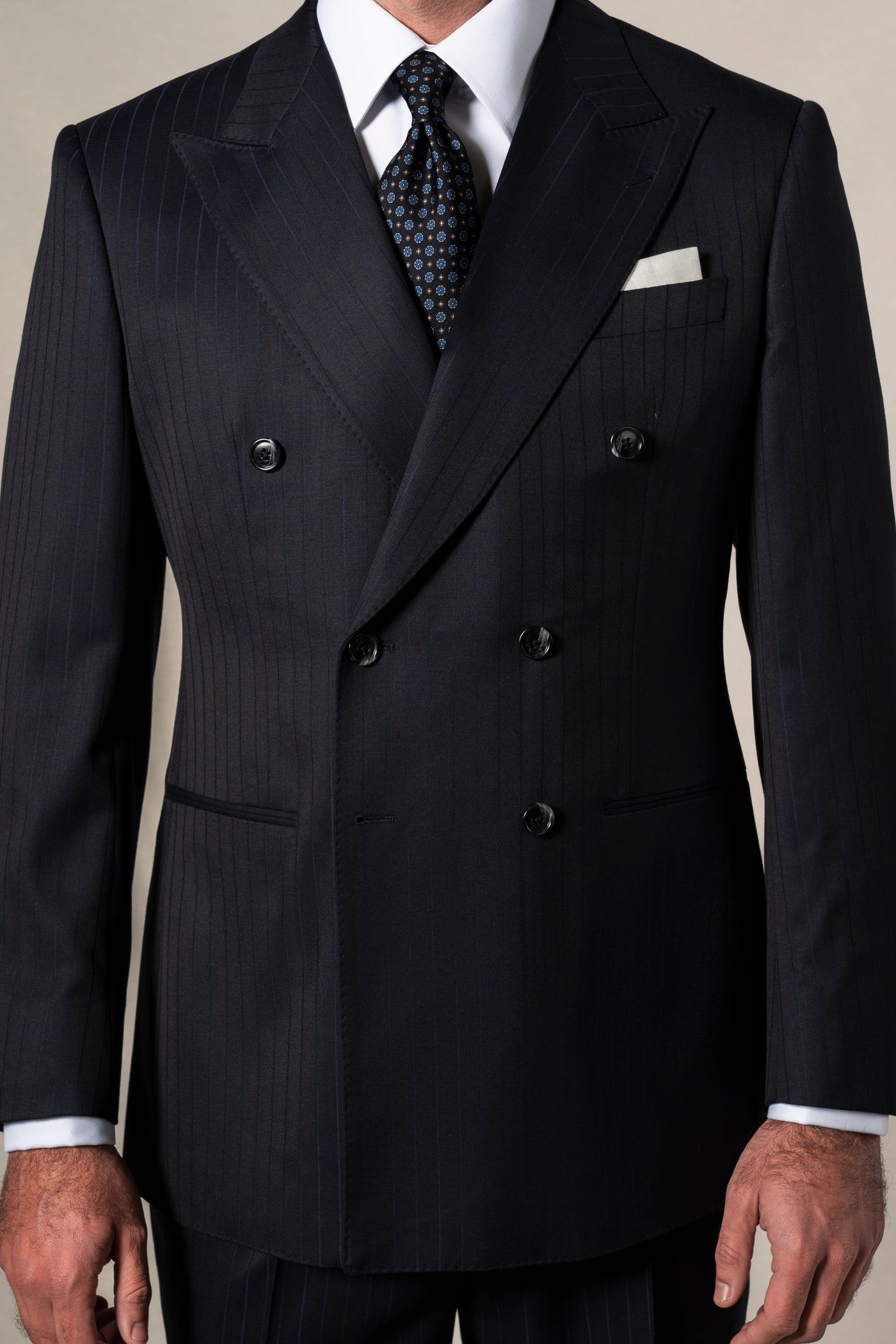 Dark Blue Pinstripe Double Breasted Suit - Traje a medida BUND
