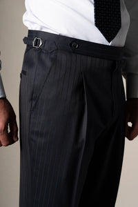 Dark Blue Pinstripe Double Breasted Suit - Traje a medida BUND