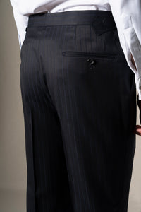 Dark Blue Pinstripe Double Breasted Suit - Traje a medida BUND