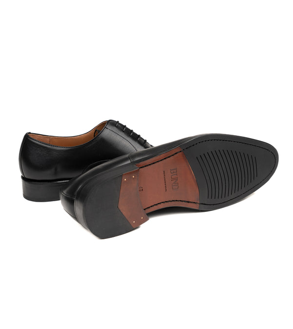 Oxford in Black