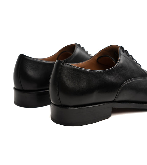 Oxford in Black