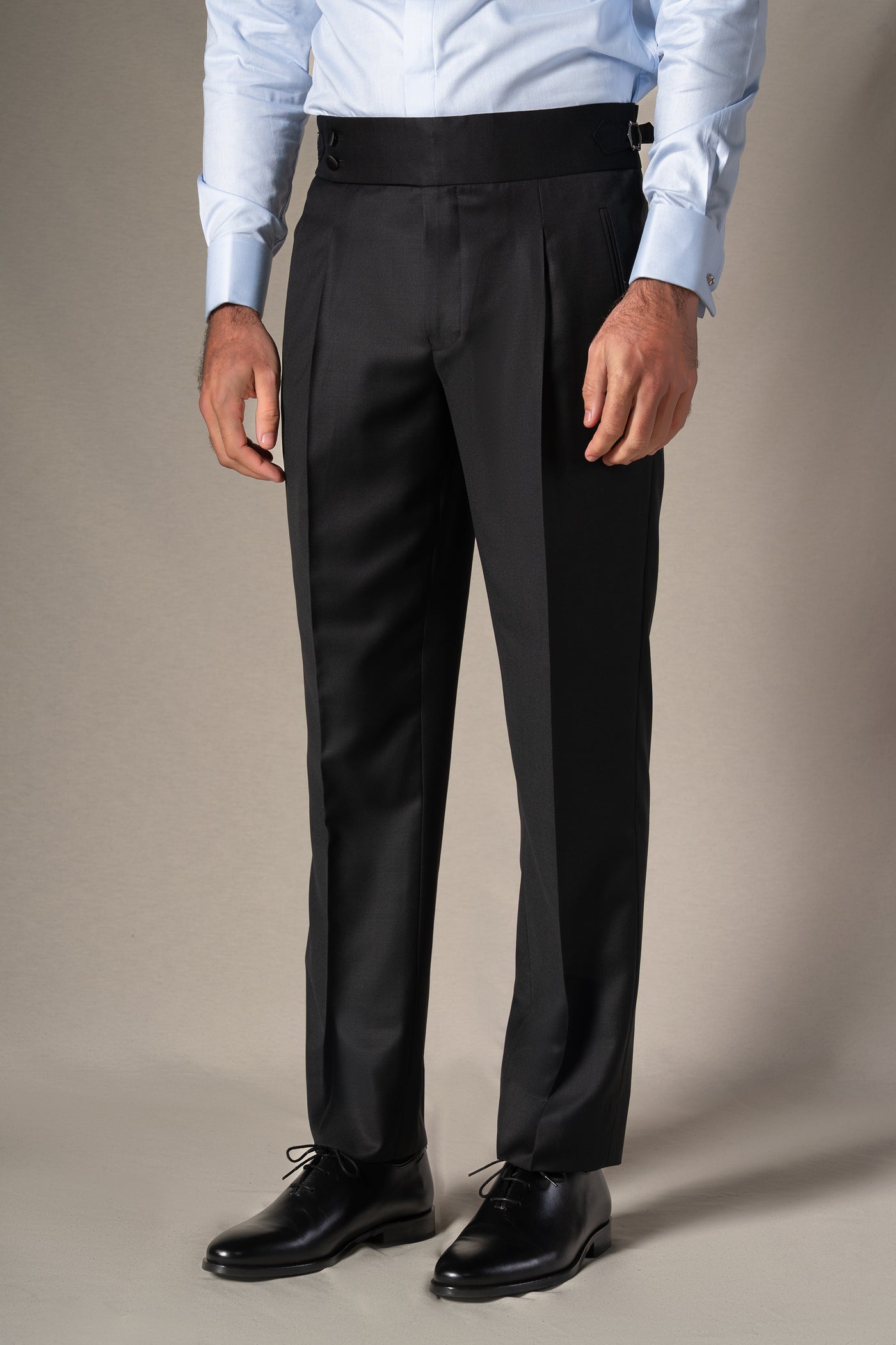 Off White Herringbone Tuxedo - Esmoquin a medida BUND