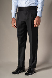 Off White Herringbone Tuxedo - Esmoquin a medida BUND
