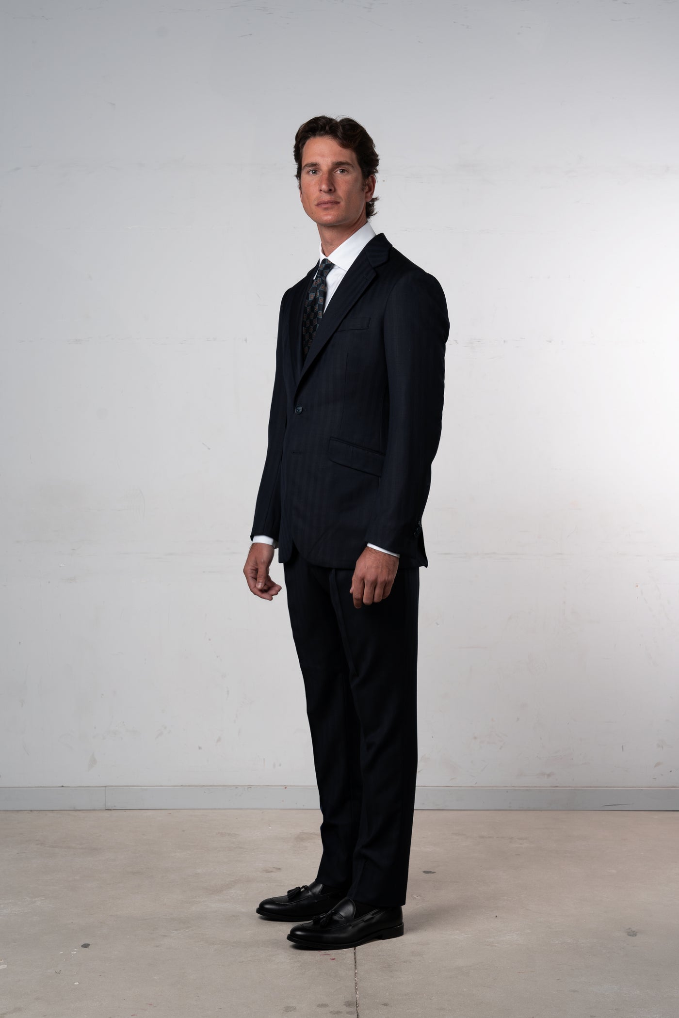 Herringbone Dark Navy Suit - Traje a medida BUND