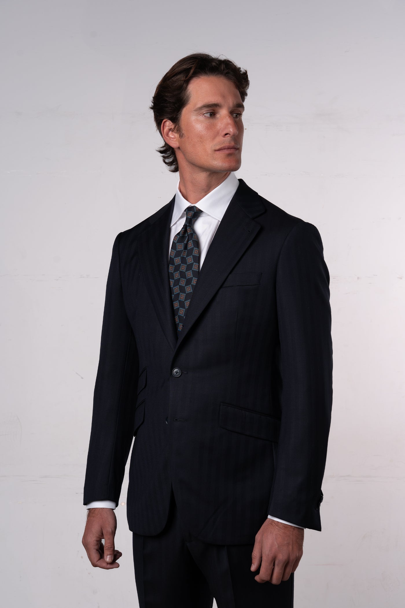 Herringbone Dark Navy Suit - Traje a medida BUND
