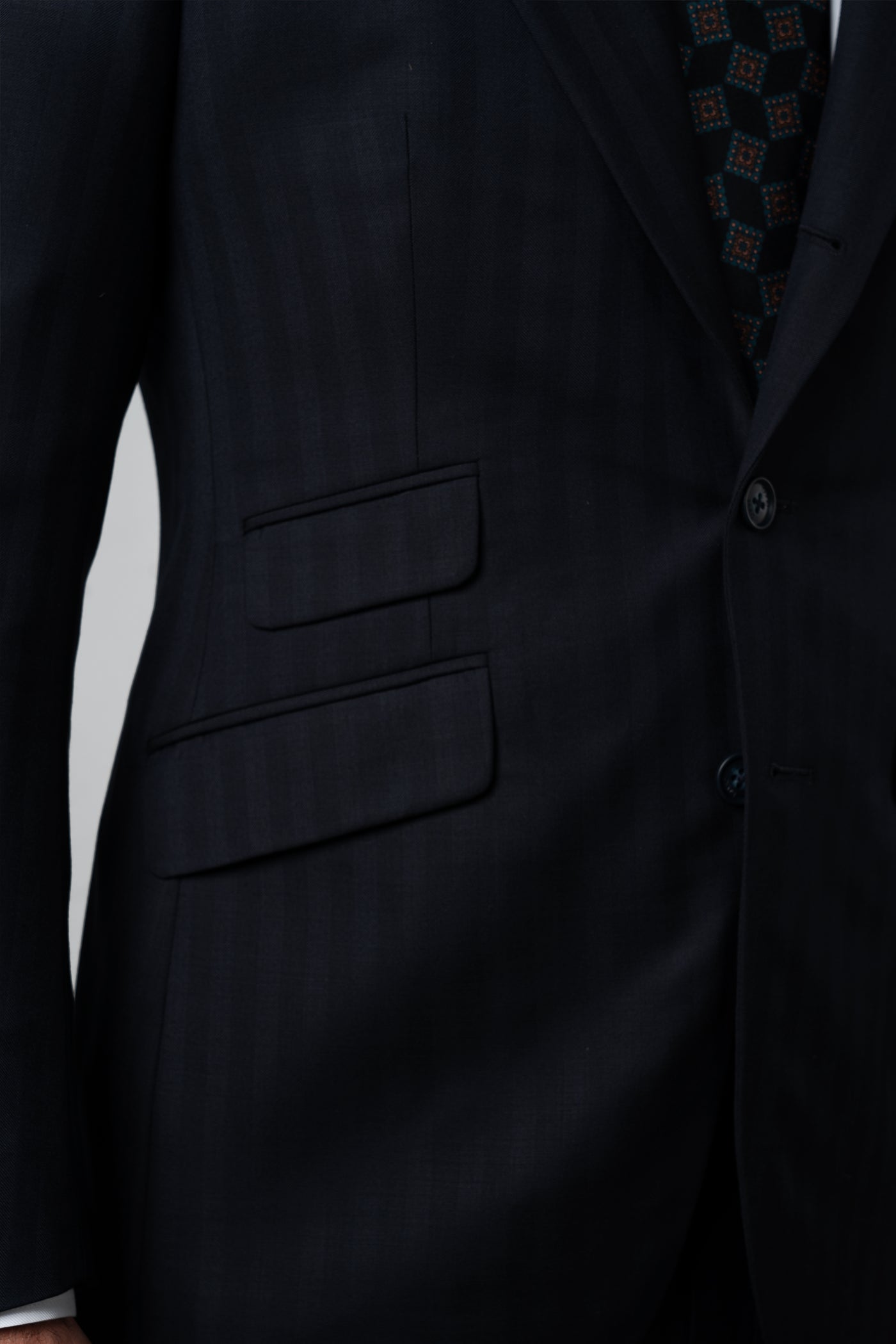 Herringbone Dark Navy Suit - Traje a medida BUND