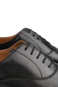 Oxford in Black