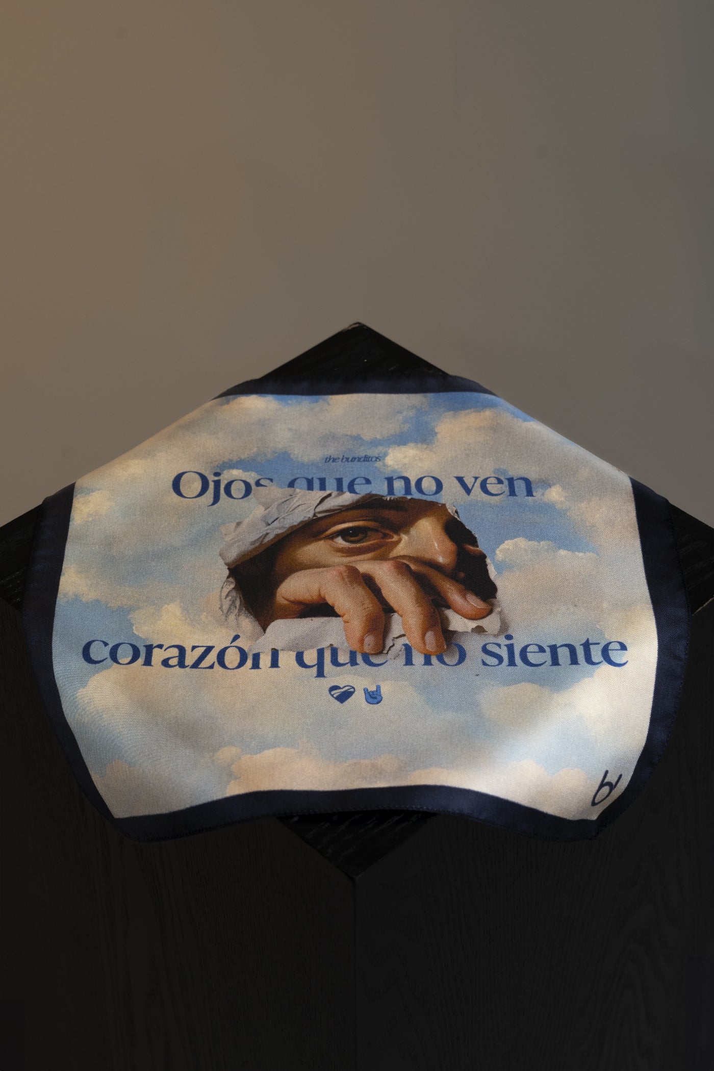 Pañuelo de bolsillo Ojos Que No Ven (Limited Edition) de seda - BUND