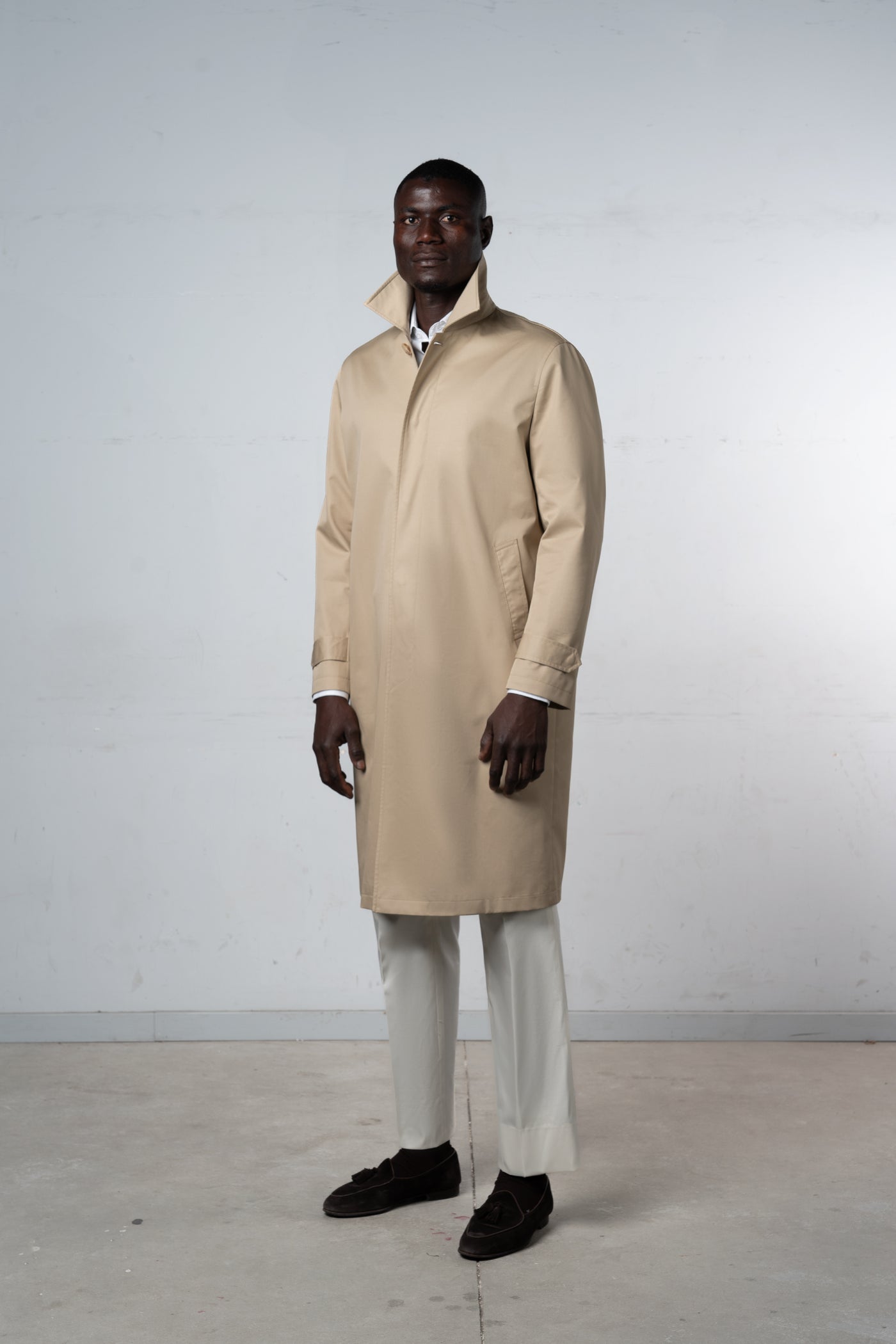 Plain Beige Rain Coat - Abrigo a medida BUND
