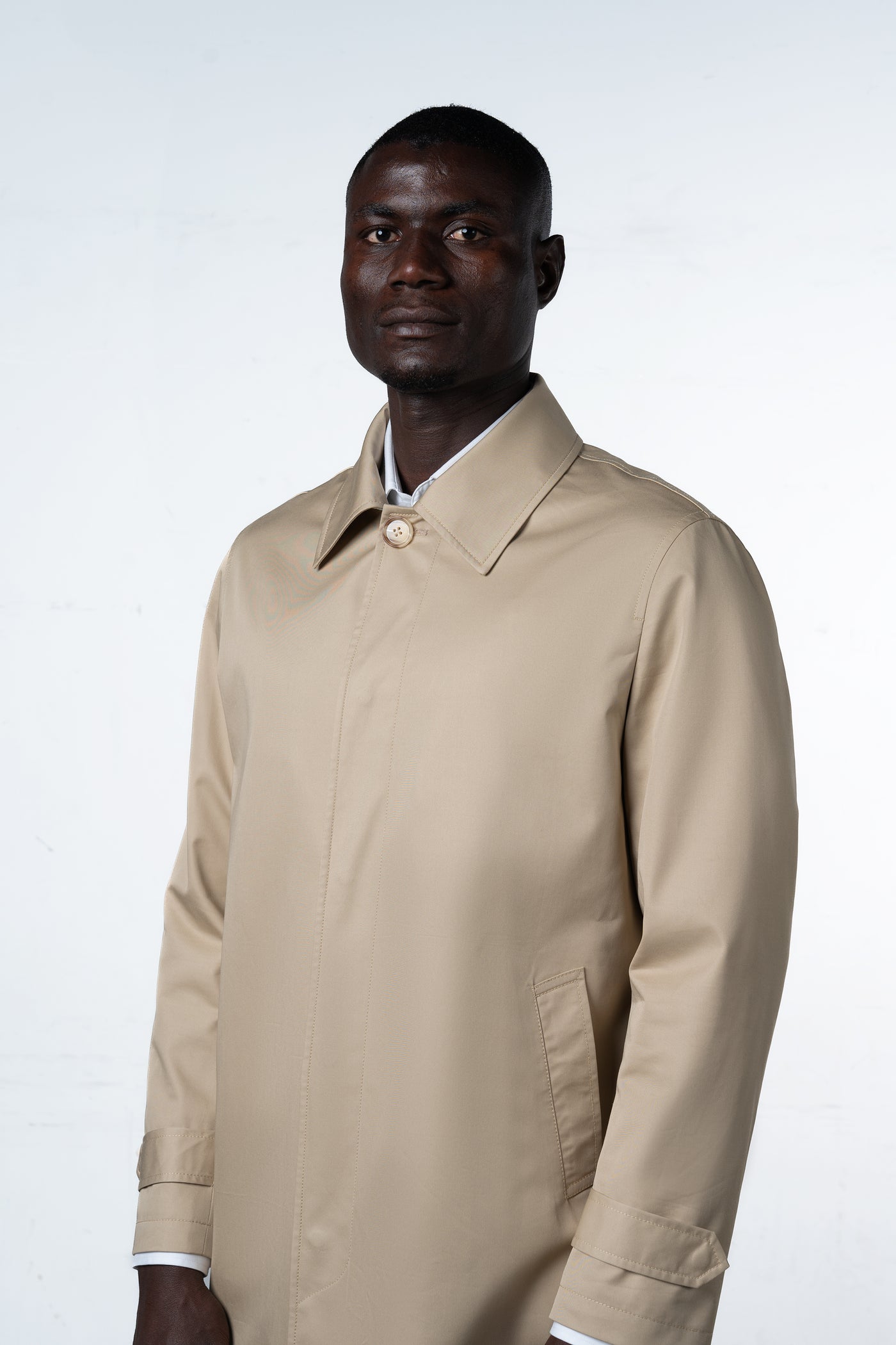 Plain Beige Rain Coat - Abrigo a medida BUND