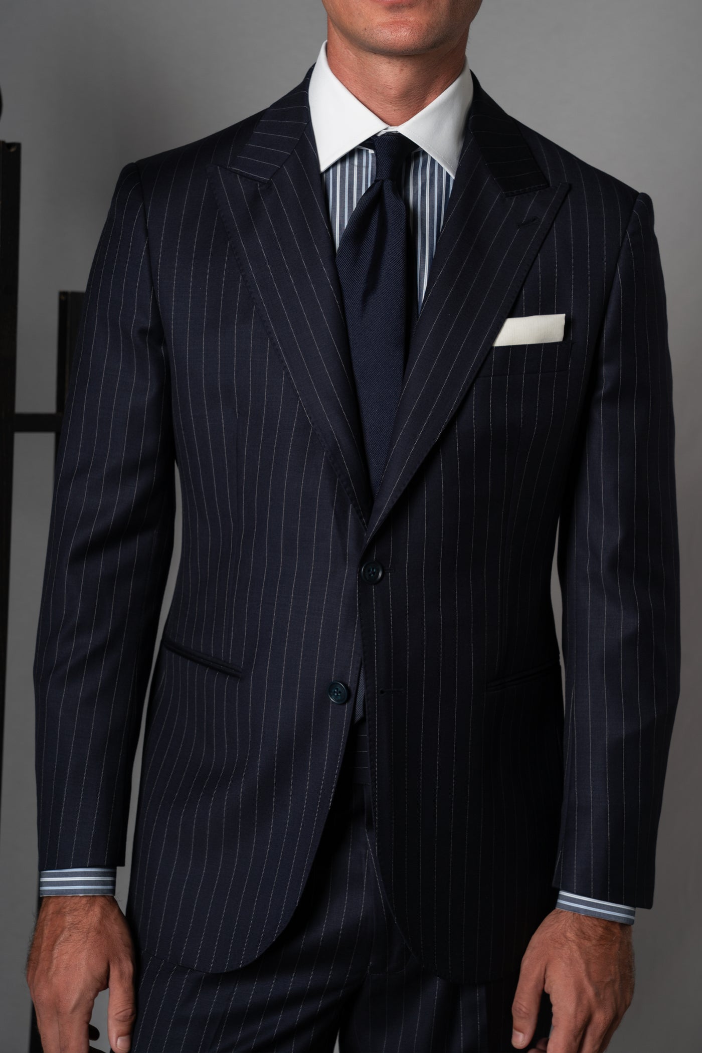 Stripes Dark Navy Wool Suit - Traje a medida BUND