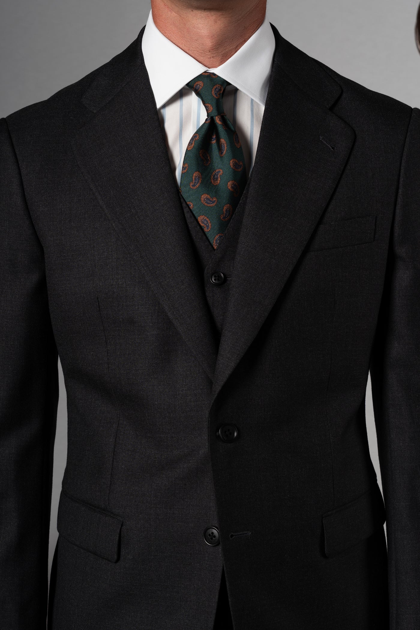 Twill Dark Grey 3 Pieces Suit - Traje a medida BUND