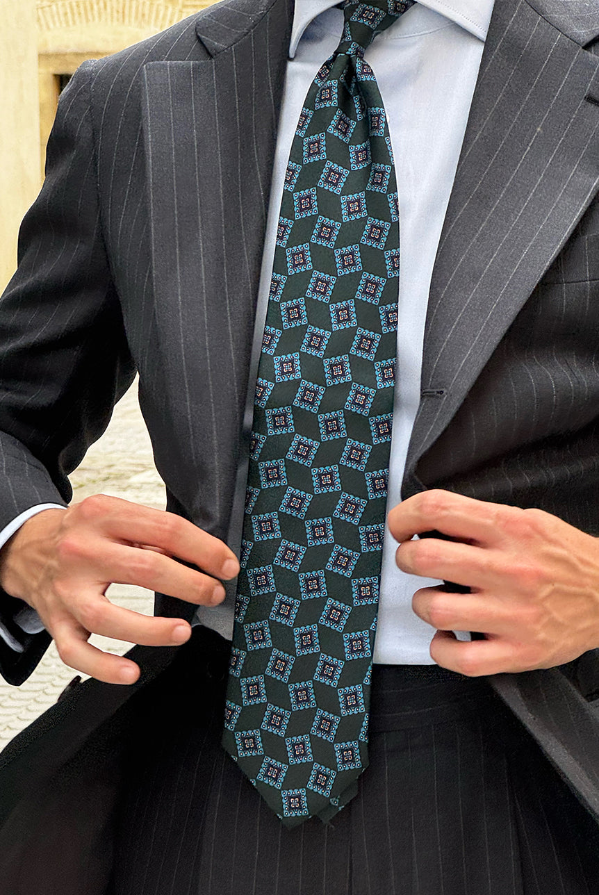 Pink Gems Tie